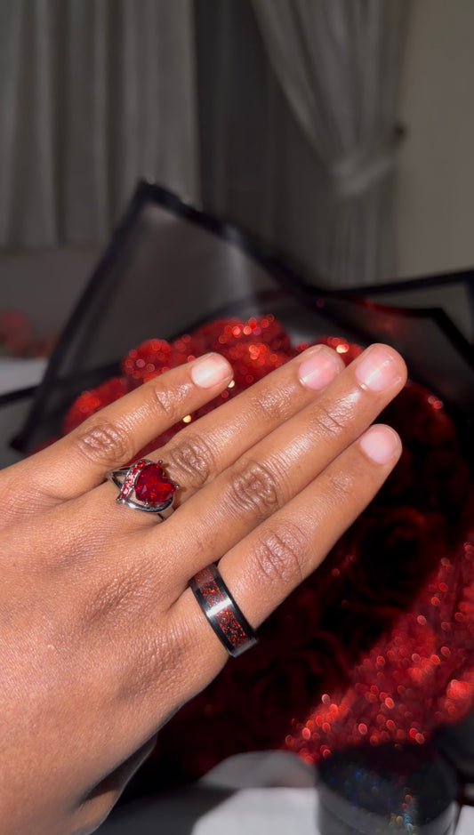 Promise rings (stardust granite box+ rings)