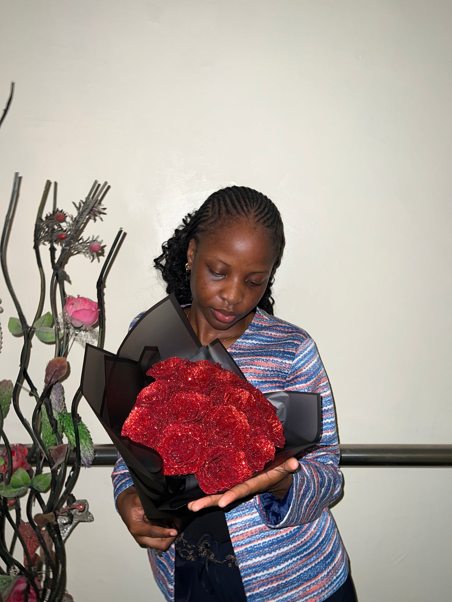 Bundle of Red Glitter roses